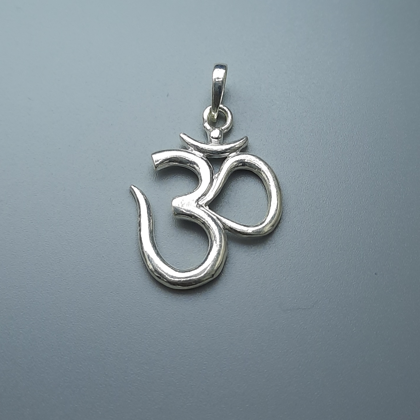 925 Om Pendant (Plain)